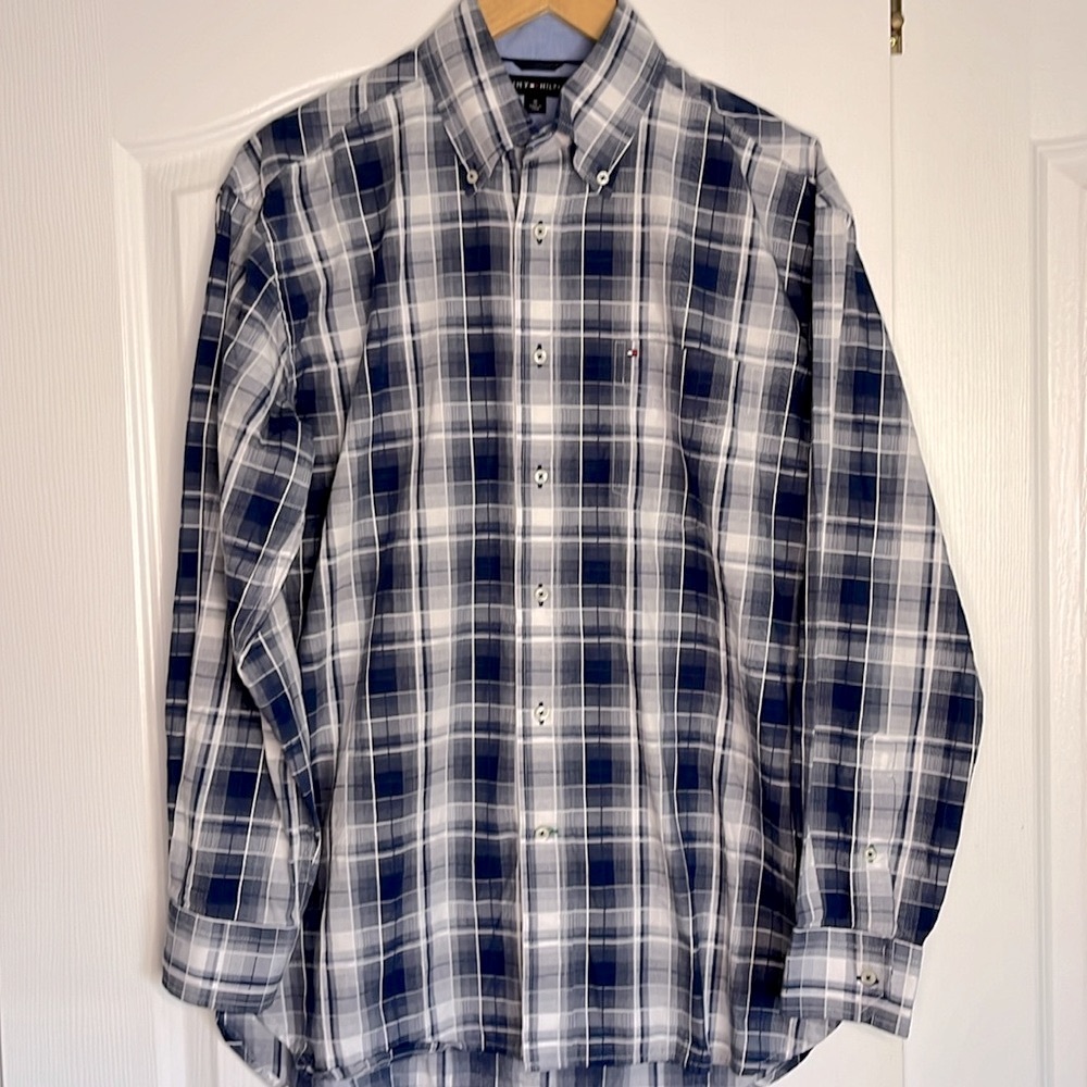 Tommy Hilfiger Men’s Plaid Button Down Shirt